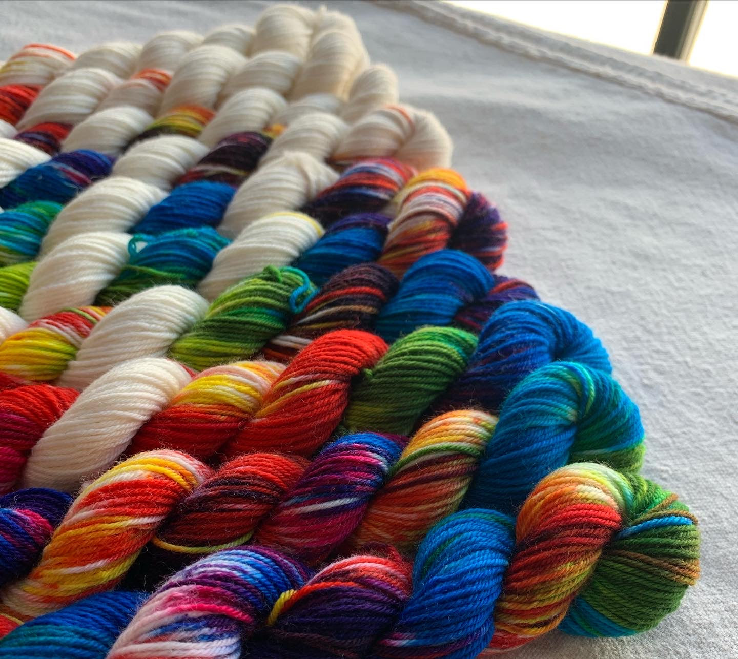 Effortless Gradient - yarn over the rainbow - PRE-ORDER