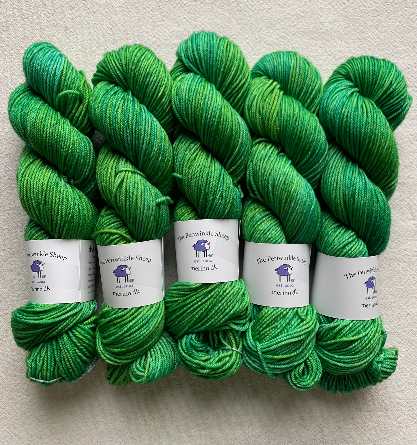merino dk - one of a kind green